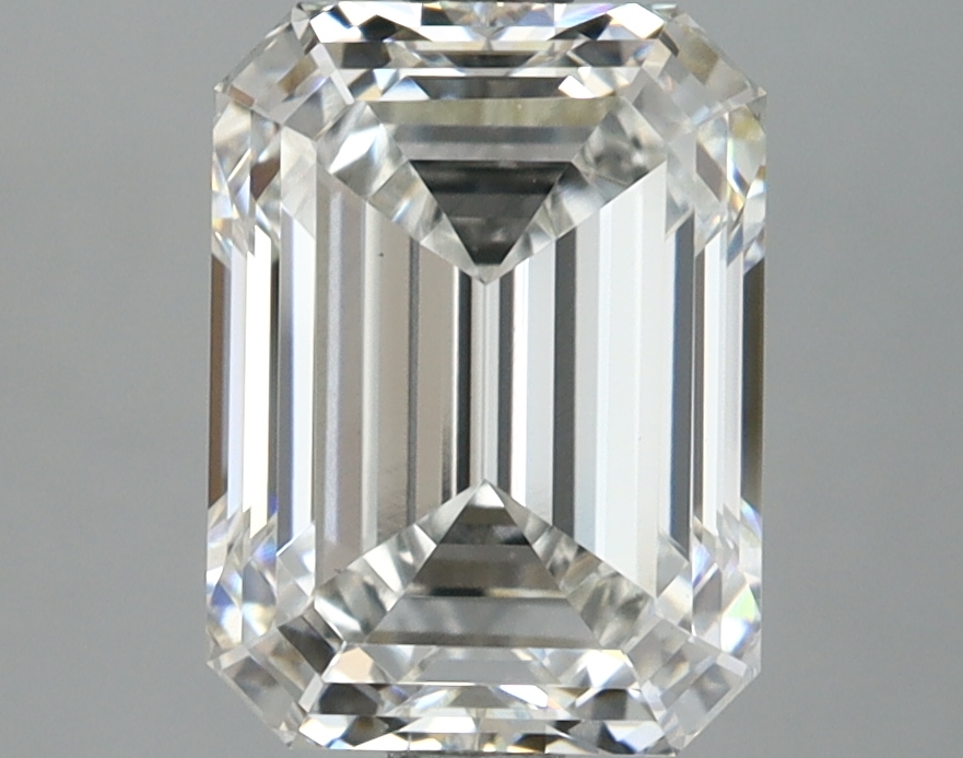 3.02 CT Emerald Diamond