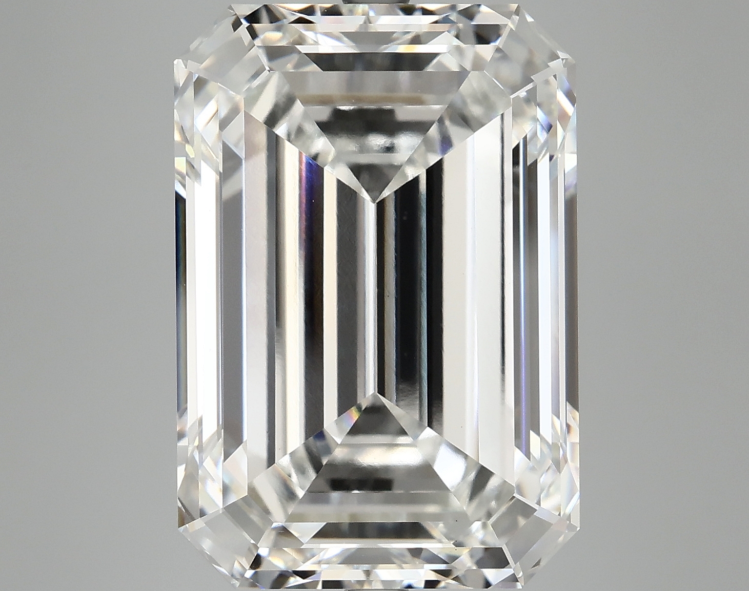 15.06 CT Emerald Diamond