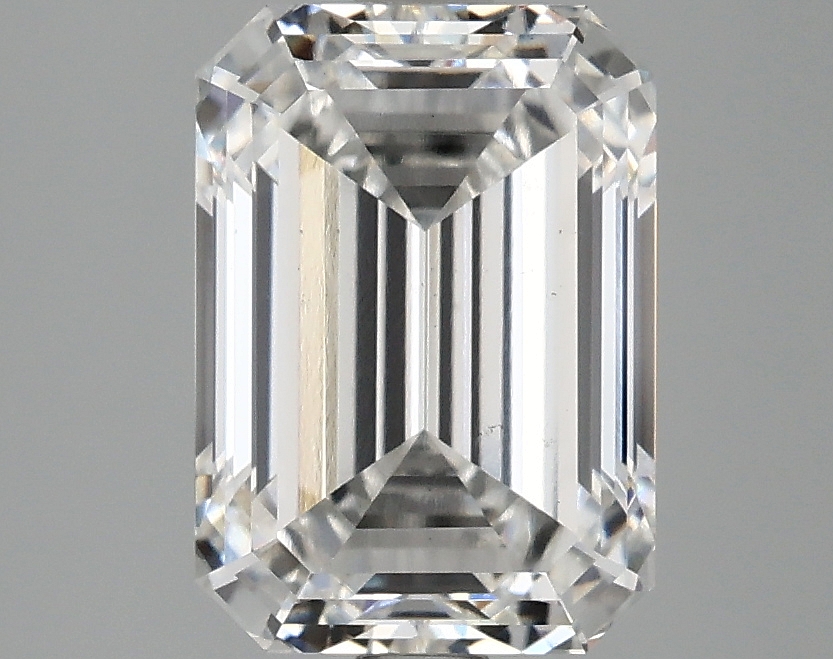 3.04 CT Emerald Diamond