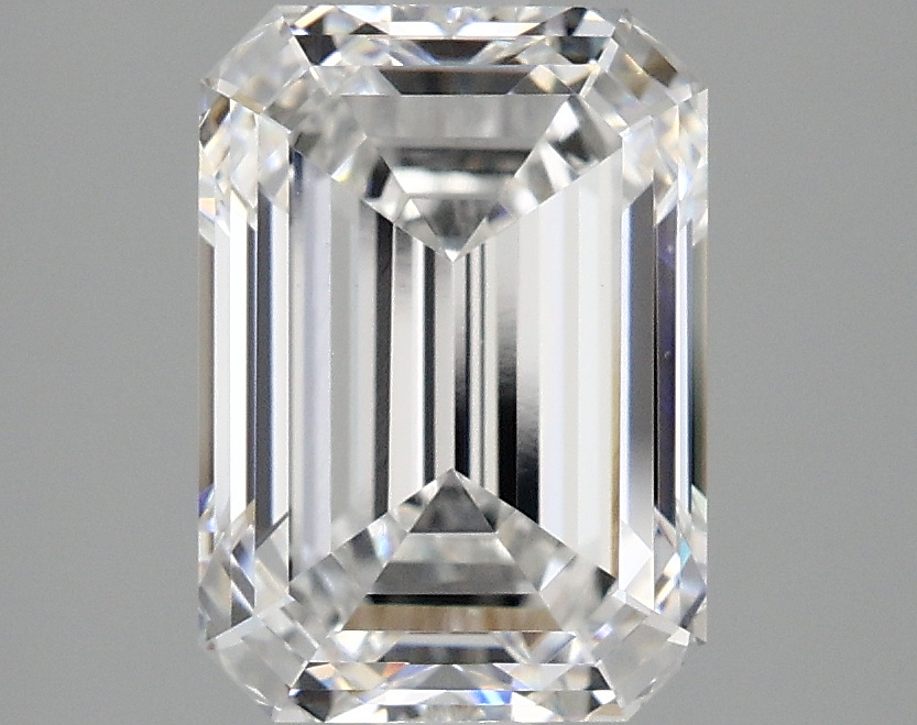 3.06 CT Emerald Diamond