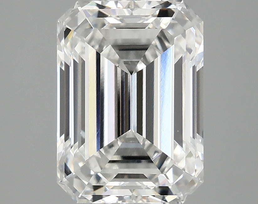 3.05 CT Emerald Diamond