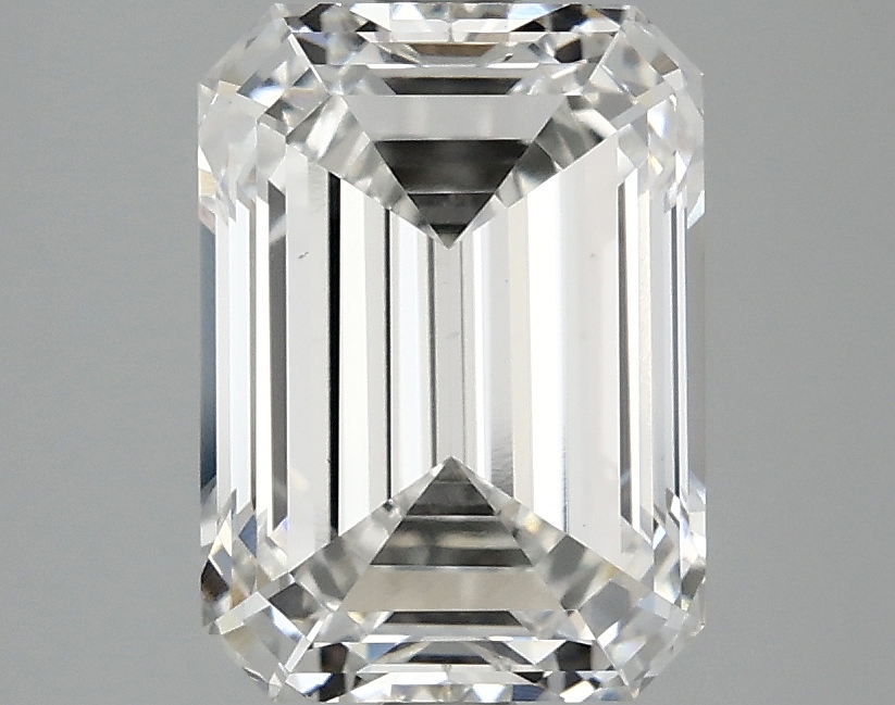 3.04 CT Emerald Diamond