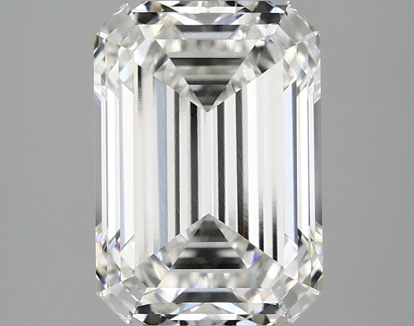 3.02 CT Emerald Diamond