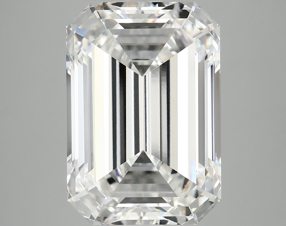 7.10 CT Emerald Diamond