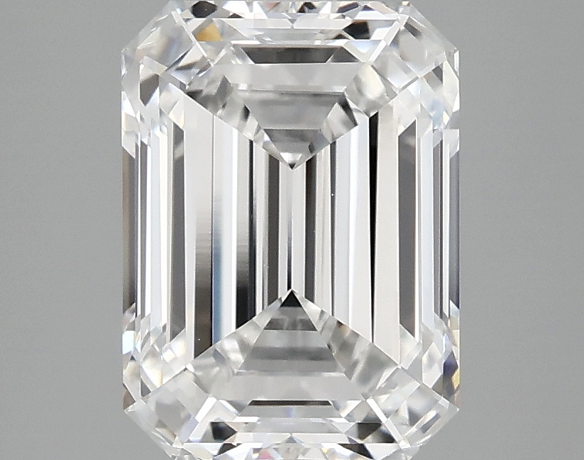 3.07 CT Emerald Diamond