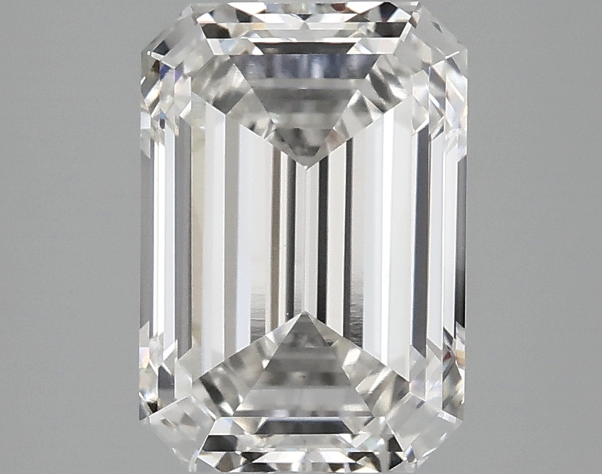 3.02 CT Emerald Diamond