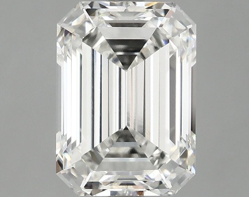 3.05 CT Emerald Diamond