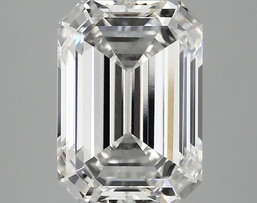 3.06 CT Emerald Diamond