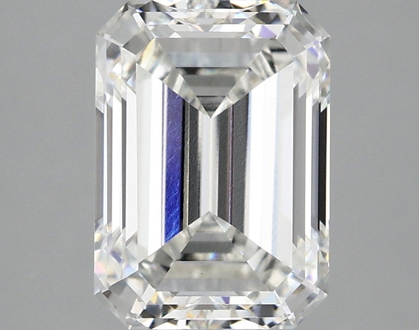 3.07 CT Emerald Diamond