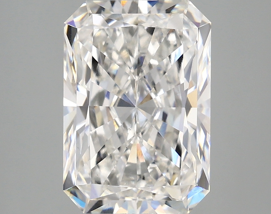 3.05 CT Radiant Diamond