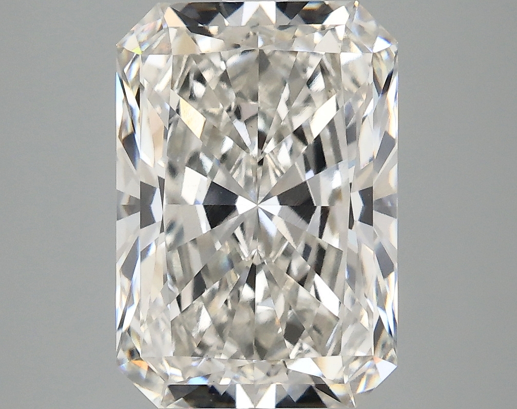 4.10 CT Radiant Diamond