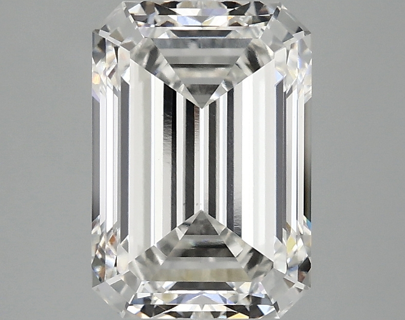 3.04 CT Emerald Diamond