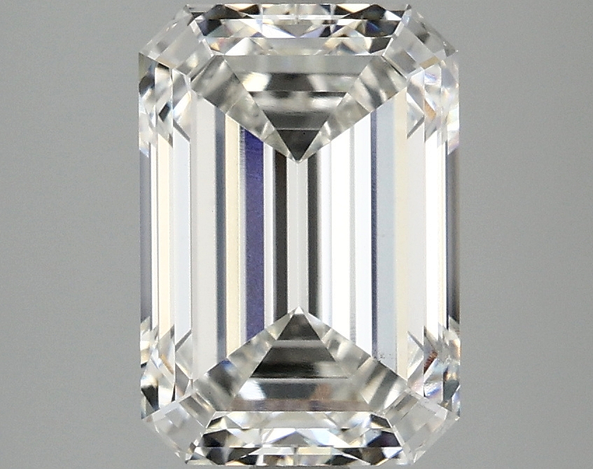 3.07 CT Emerald Diamond