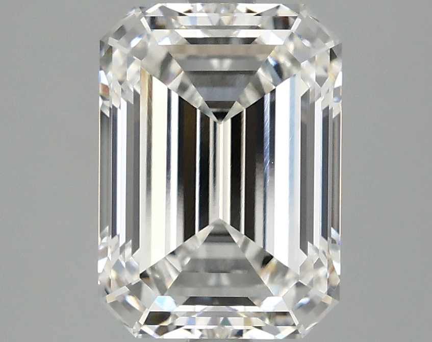 3.07 CT Emerald Diamond