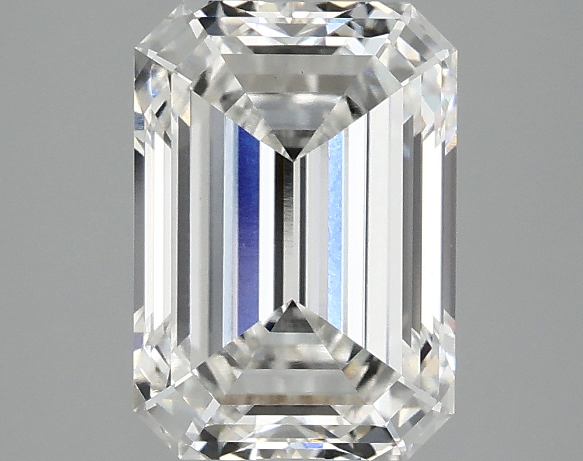 3.06 CT Emerald Diamond