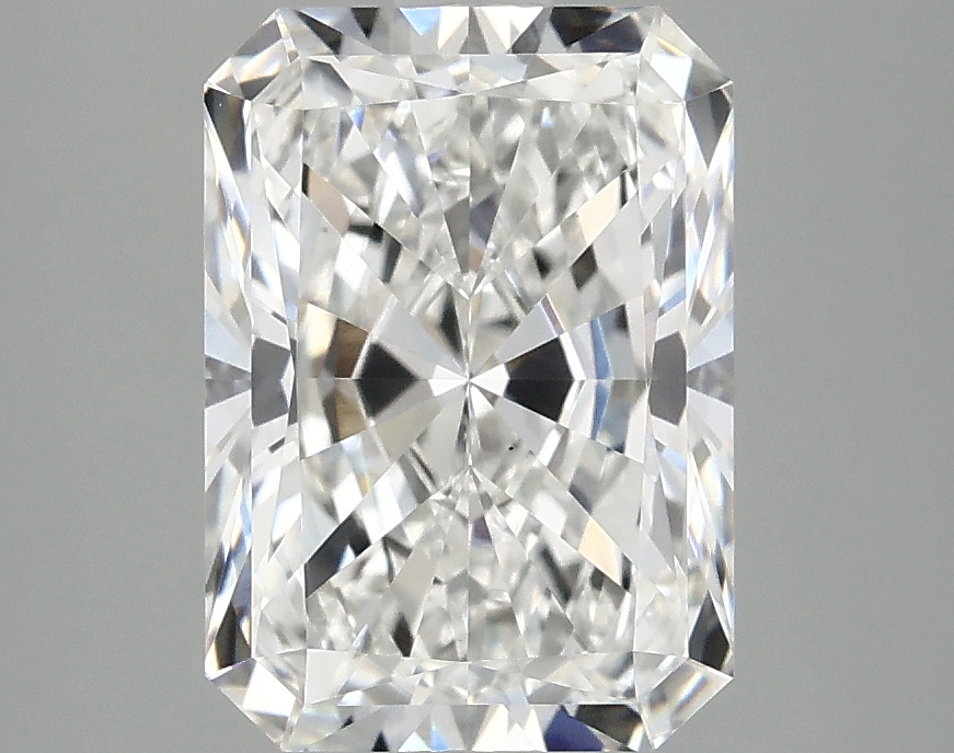 3.10 CT Radiant Diamond