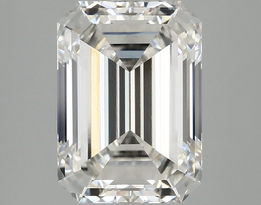 3.07 CT Emerald Diamond