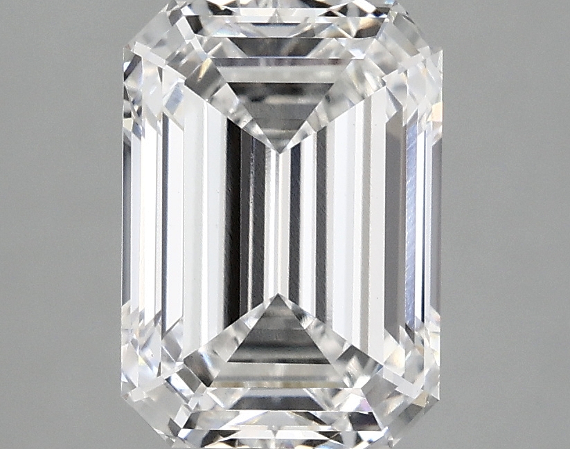 3.07 CT Emerald Diamond