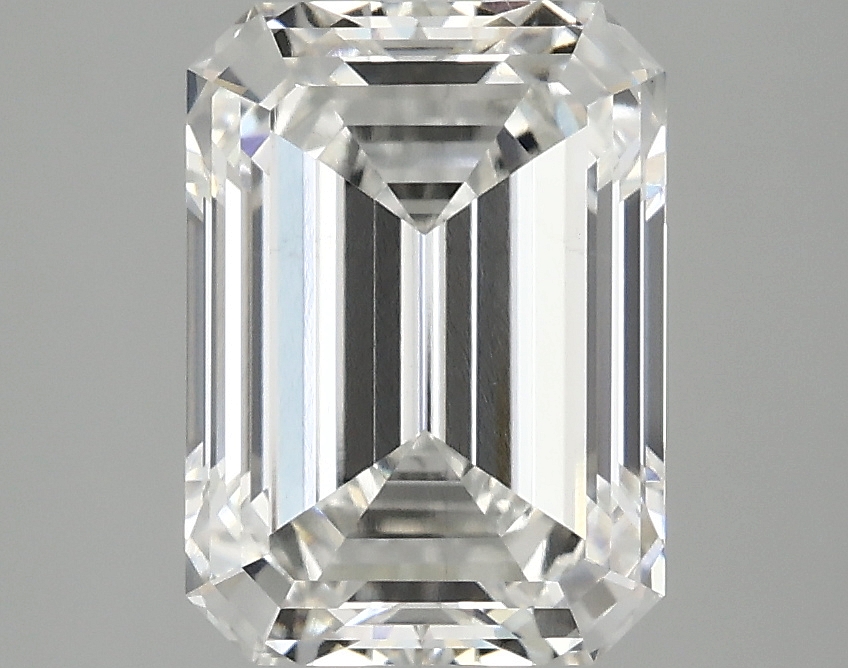 3.05 CT Emerald Diamond