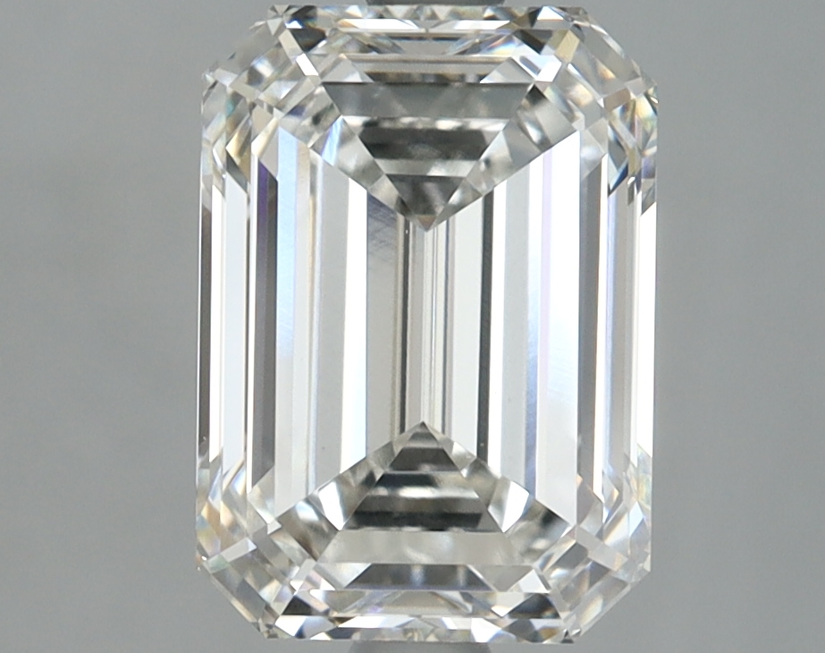 3.07 CT Emerald Diamond