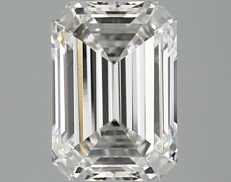 3.05 CT Emerald Diamond