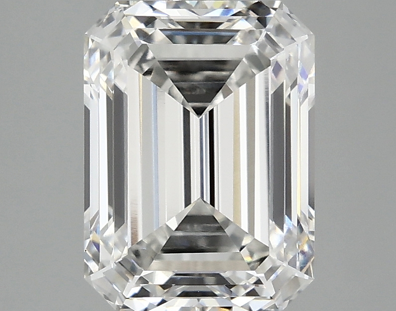 3.07 CT Emerald Diamond