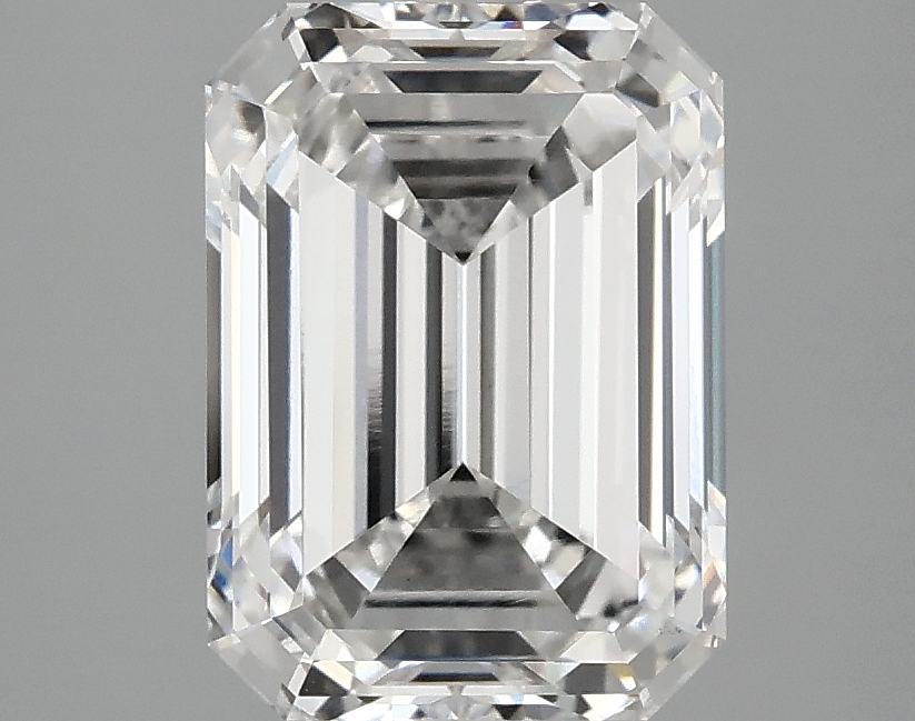 3.05 CT Emerald Diamond