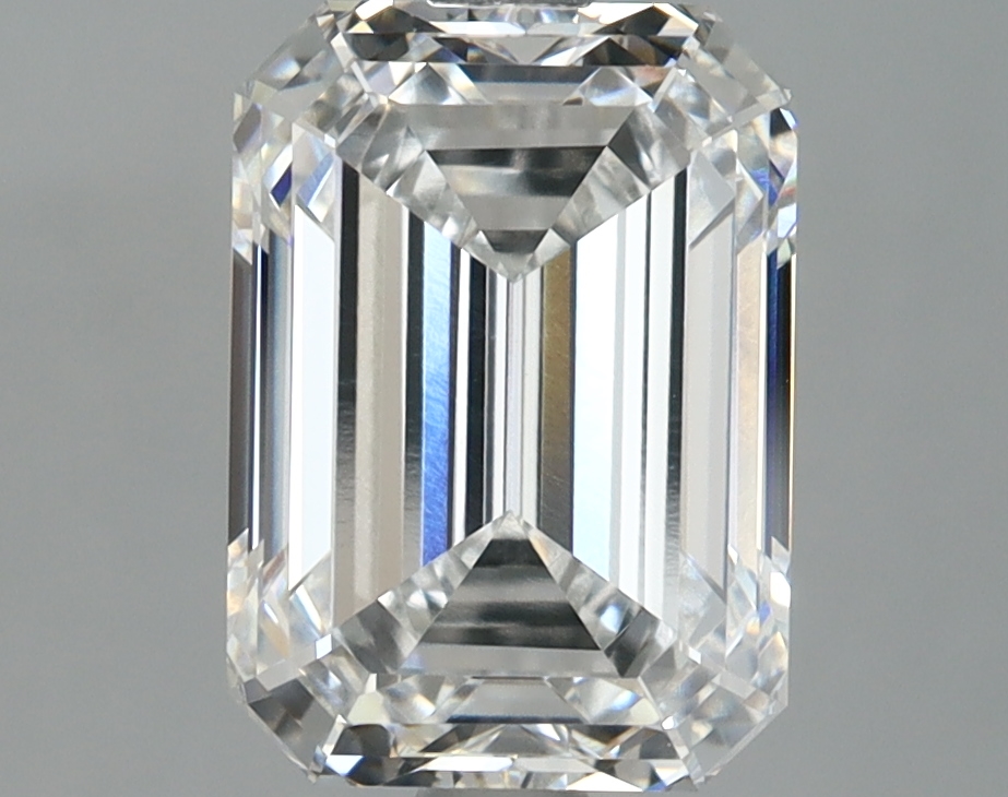 3.10 CT Emerald Diamond