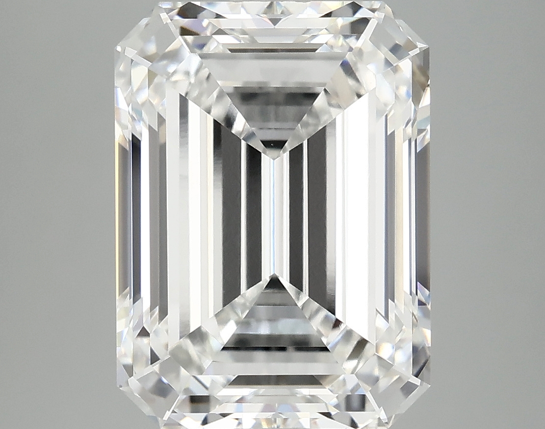 7.10 CT Emerald Diamond