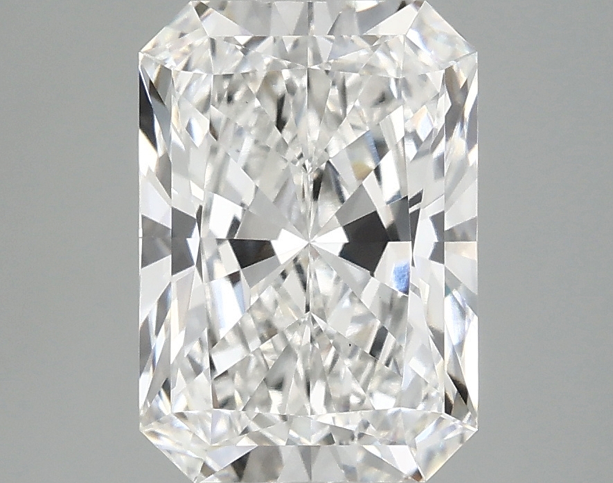 3.10 CT Radiant Diamond