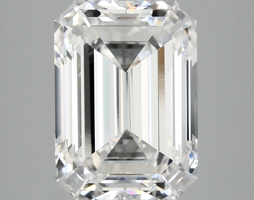 3.06 CT Emerald Diamond
