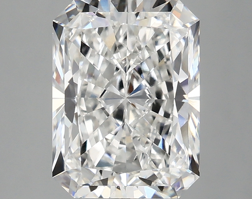 3.04 CT Radiant Diamond