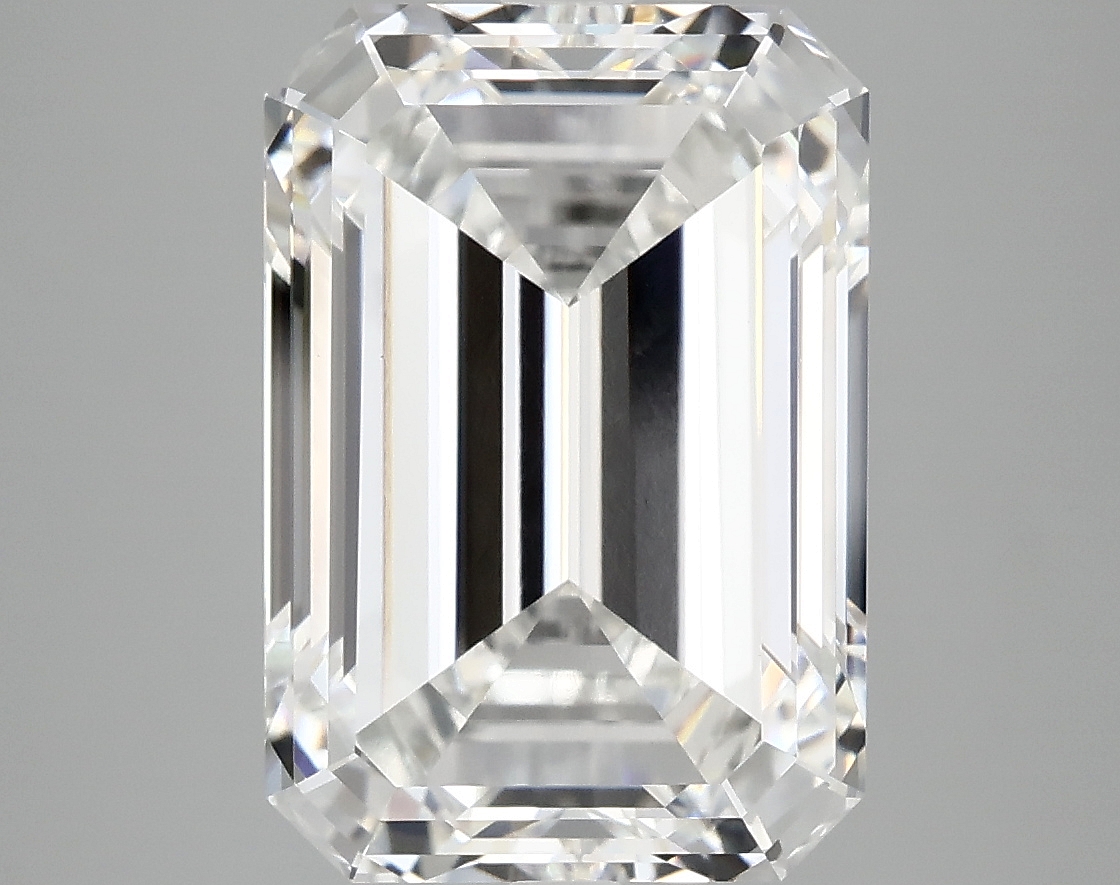 7.04 CT Emerald Diamond