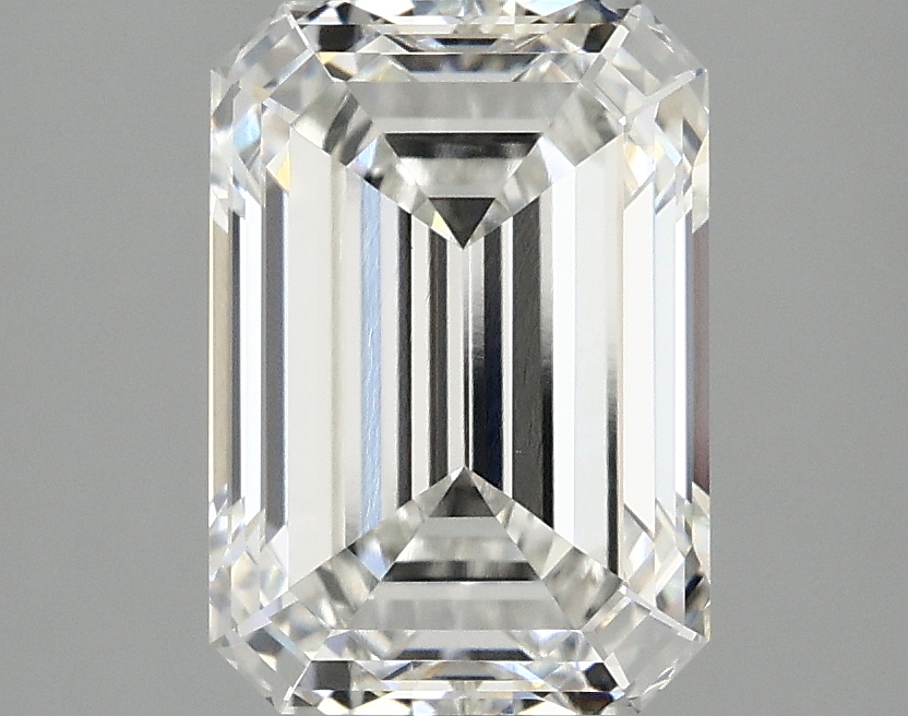 3.07 CT Emerald Diamond