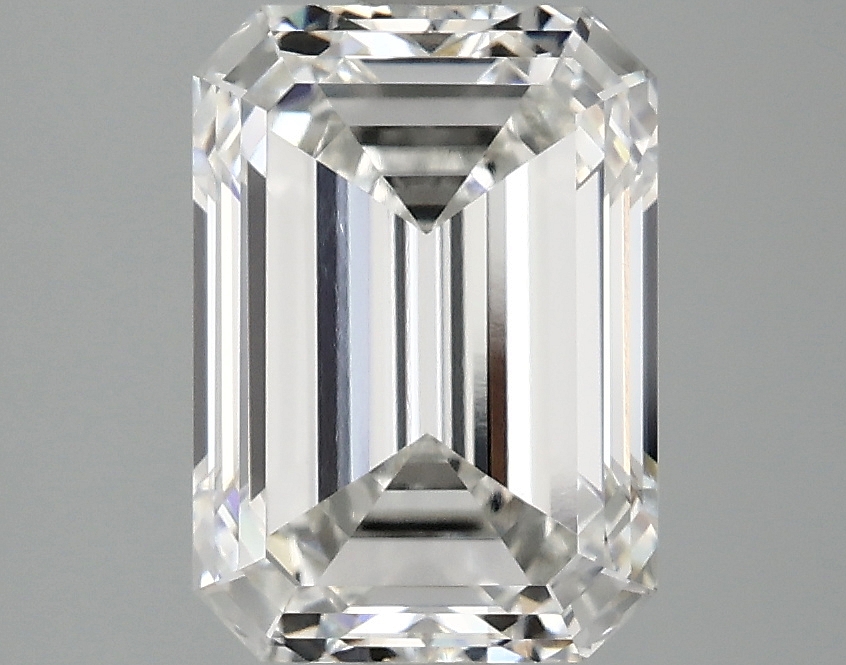 3.04 CT Emerald Diamond