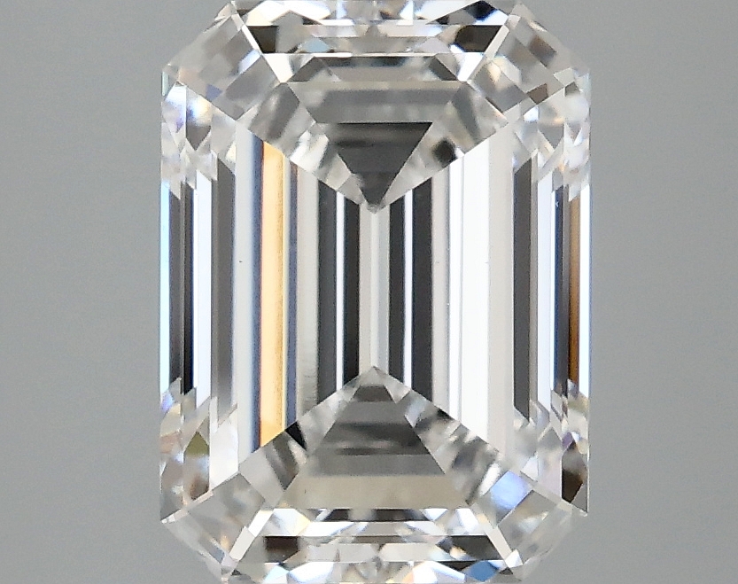 3.01 CT Emerald Diamond