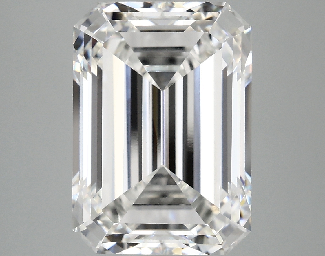 7.05 CT Emerald Diamond