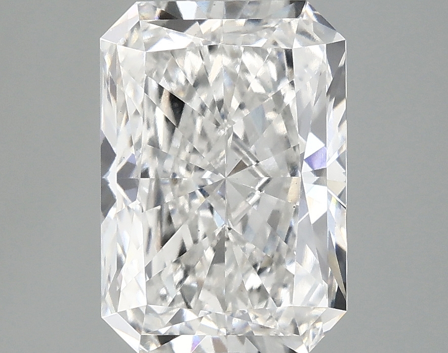 3.04 CT Radiant Diamond