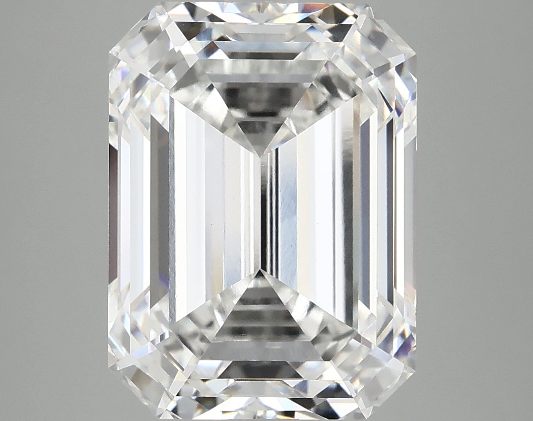 7.10 CT Emerald Diamond