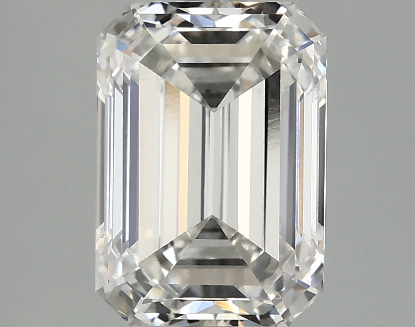 3.07 CT Emerald Diamond