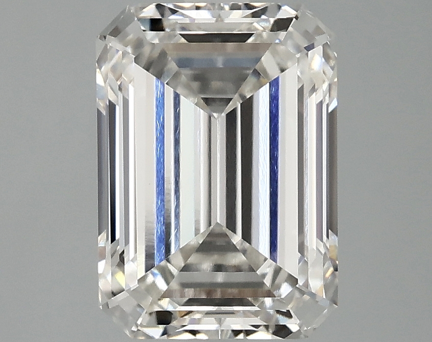 3.07 CT Emerald Diamond