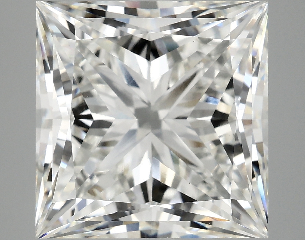 8.69 CT Princess Diamond