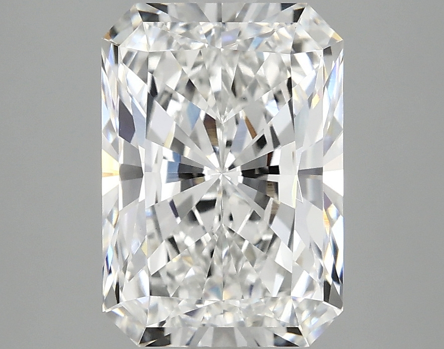 3.10 CT Radiant Diamond