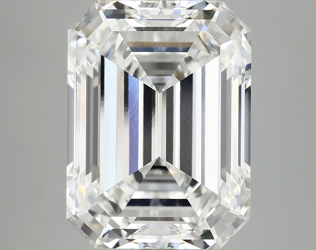 7.16 CT Emerald Diamond