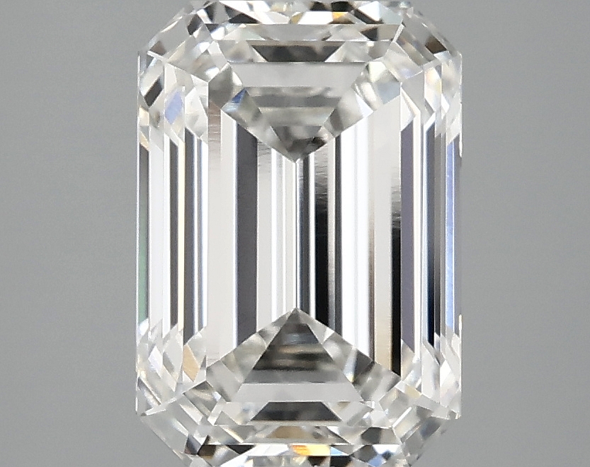 3.06 CT Emerald Diamond