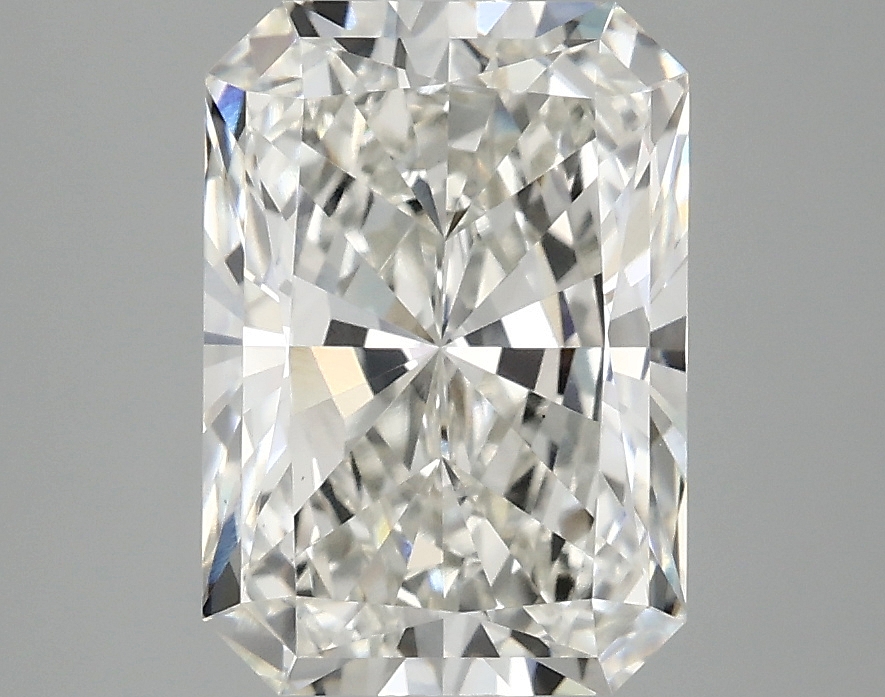 3.09 CT Radiant Diamond