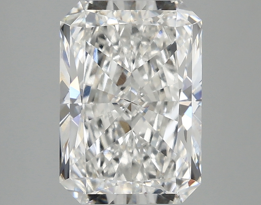3.01 CT Radiant Diamond
