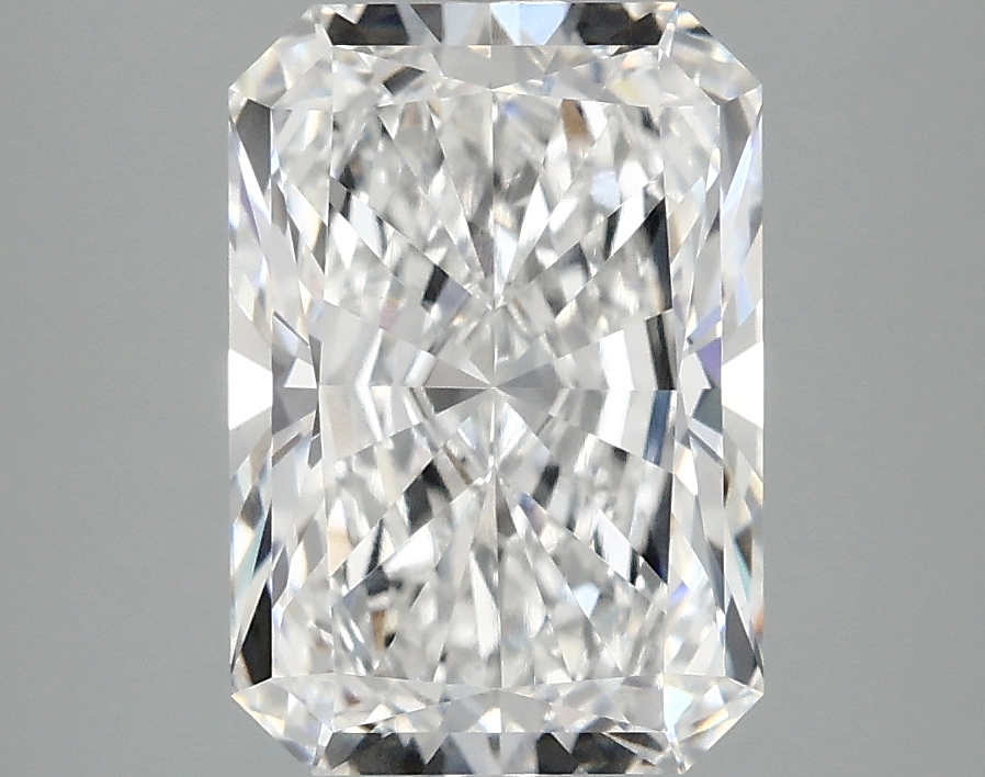 3.10 CT Radiant Diamond