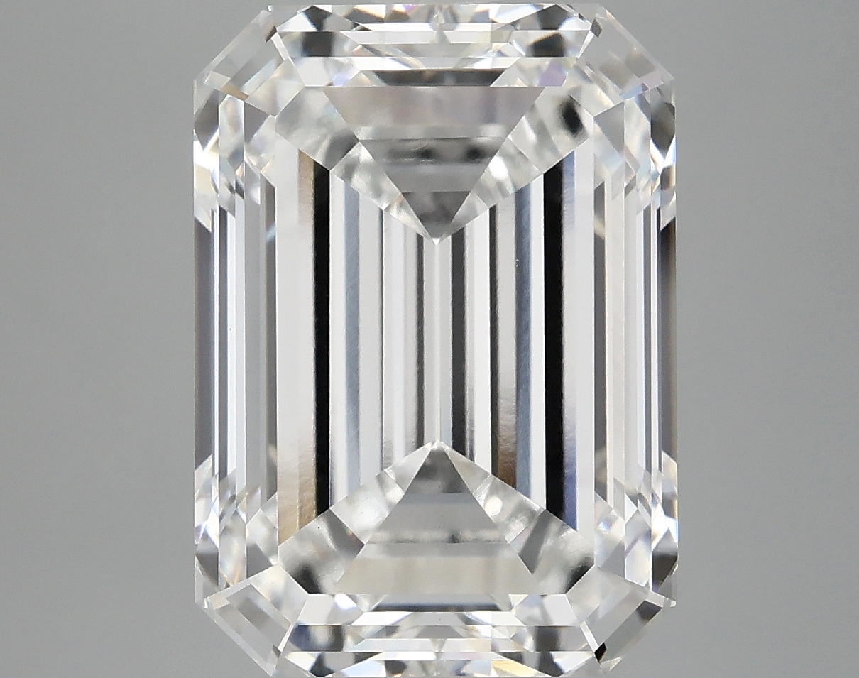 7.06 CT Emerald Diamond