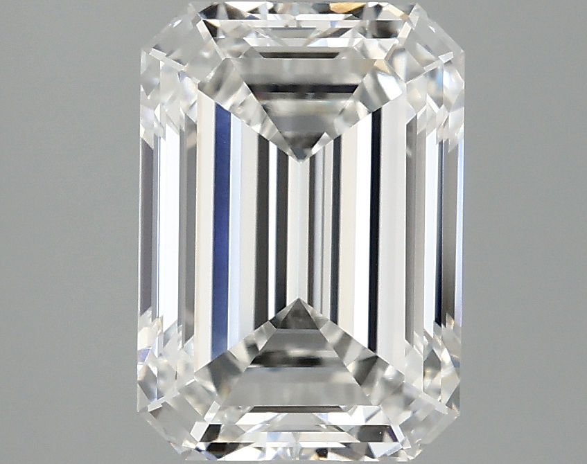 3.06 CT Emerald Diamond